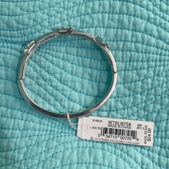 Trifari flower stretch bangle - Picture 8 of 8